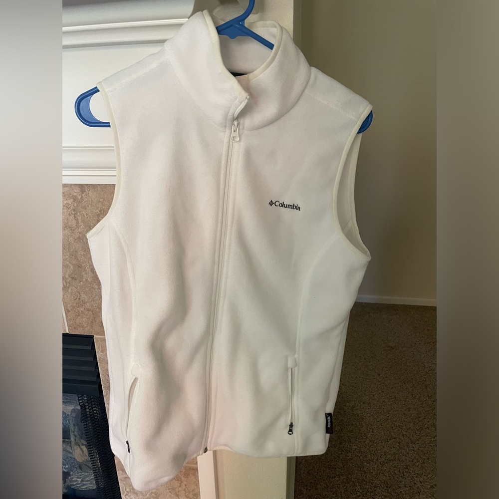 White Columbia fleece vest, size medium.
